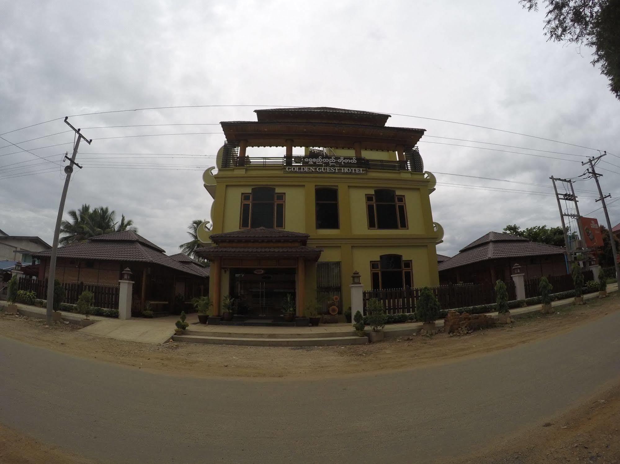 Golden Guest Hotel Hsipaw Esterno foto