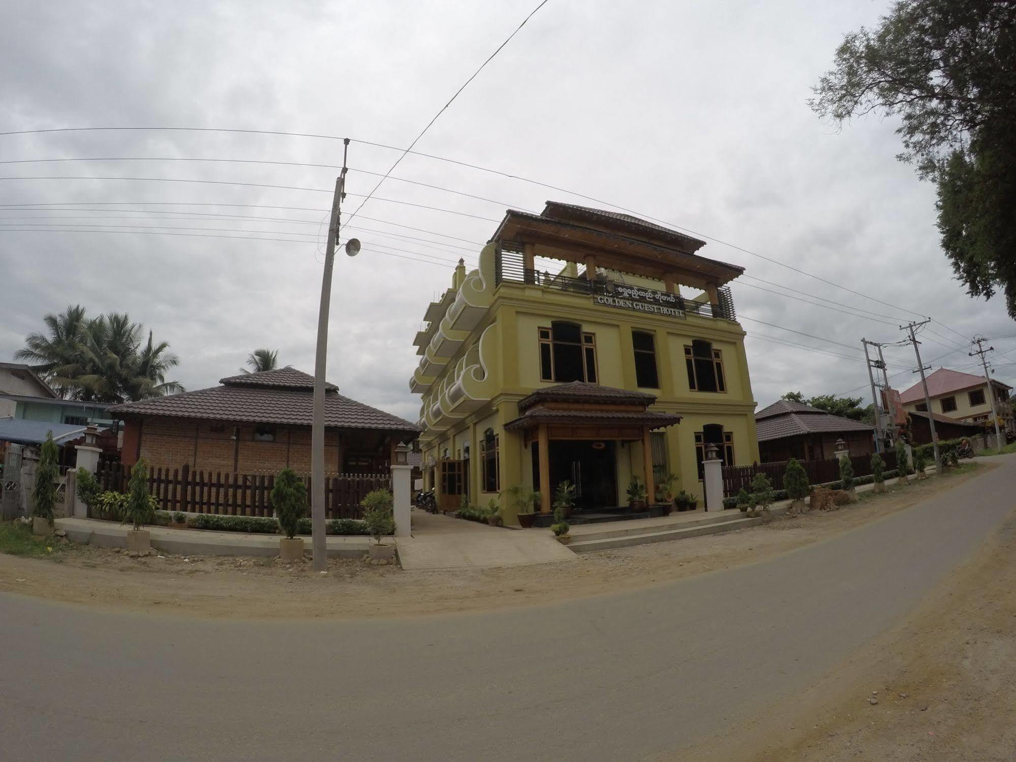 Golden Guest Hotel Hsipaw Esterno foto